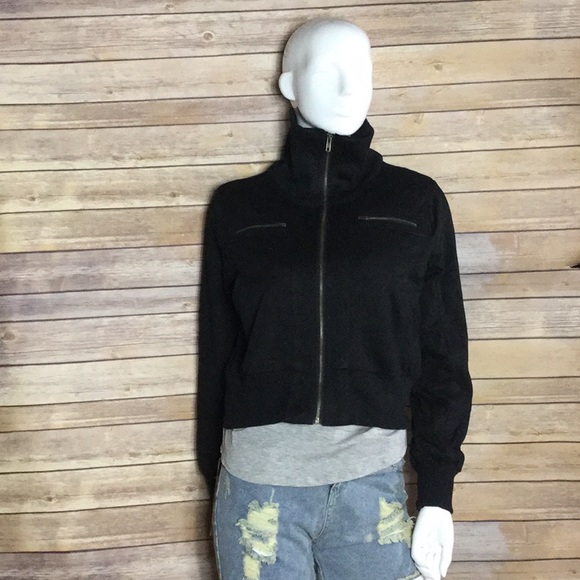 finesse Jackets & Blazers - Comfy Crop bomber jacket w/pockets sz junior XL